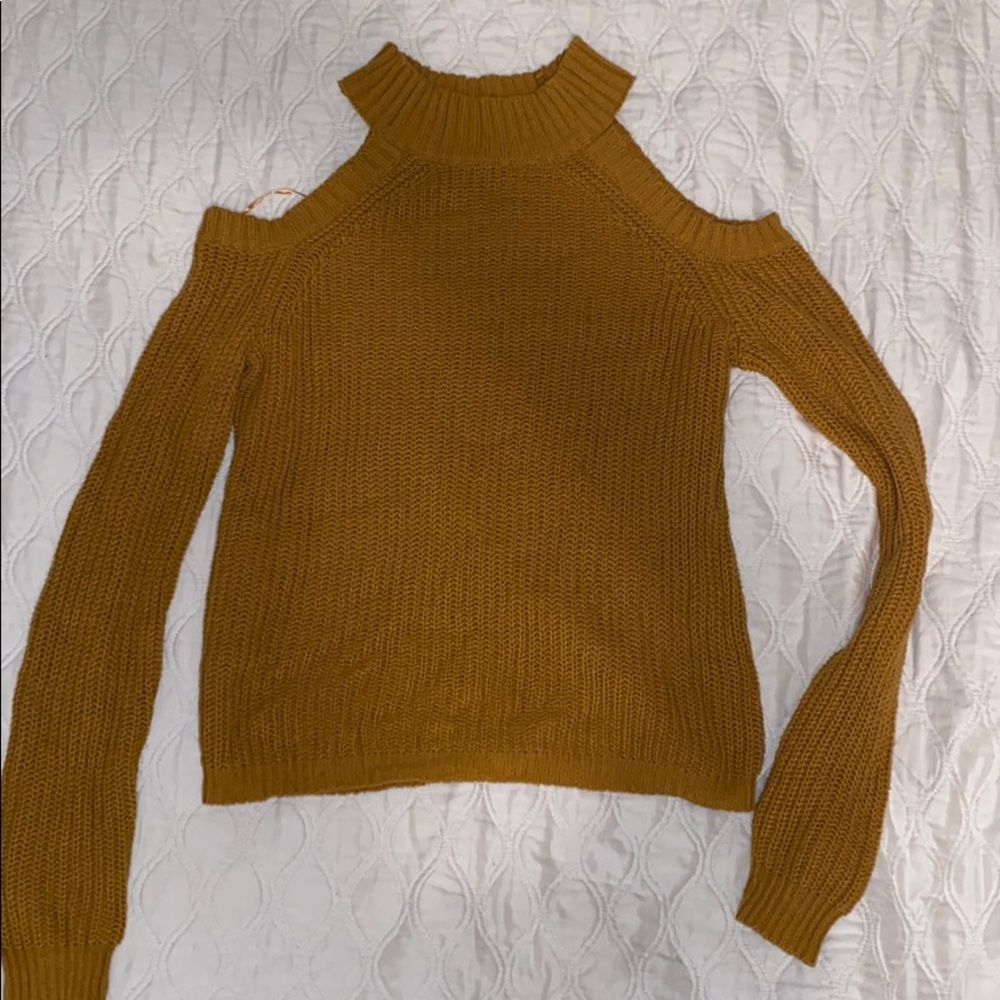 Beige mustard knitted sweater with no shoulders
